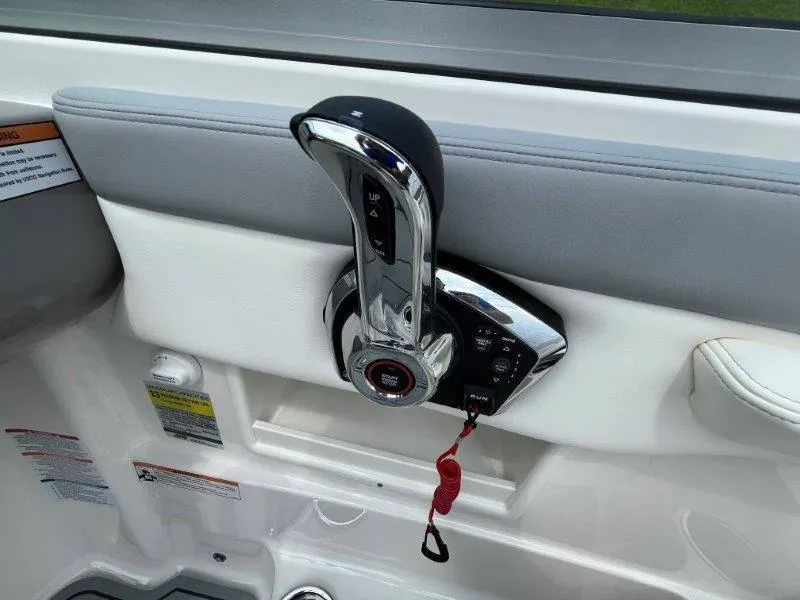 Slide: The Image of Chaparral 23 SSi 2025 - 48