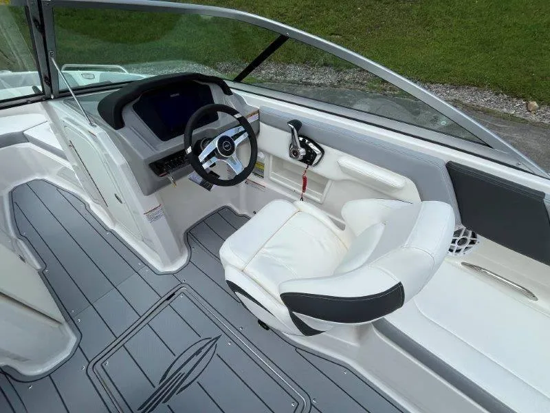 Slide: The Image of Chaparral 23 SSi 2025 - 55