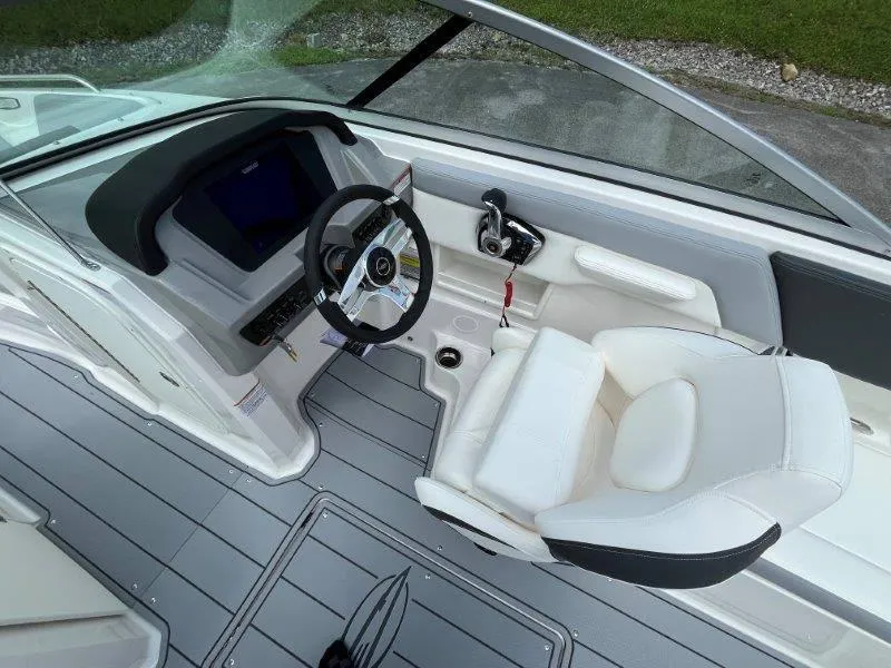 Slide: The Image of Chaparral 23 SSi 2025 - 56