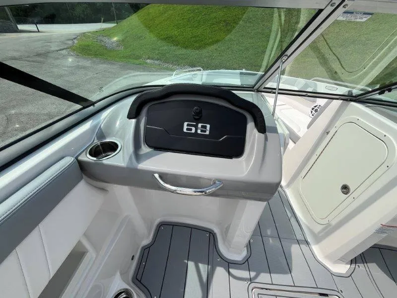 Slide: The Image of Chaparral 23 SSi 2025 - 61