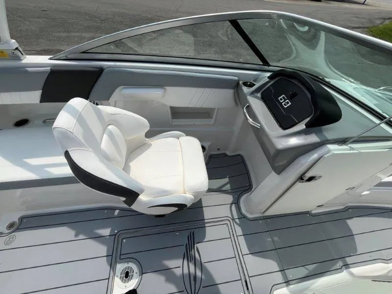 Slide: The Image of Chaparral 23 SSi 2025 - 64