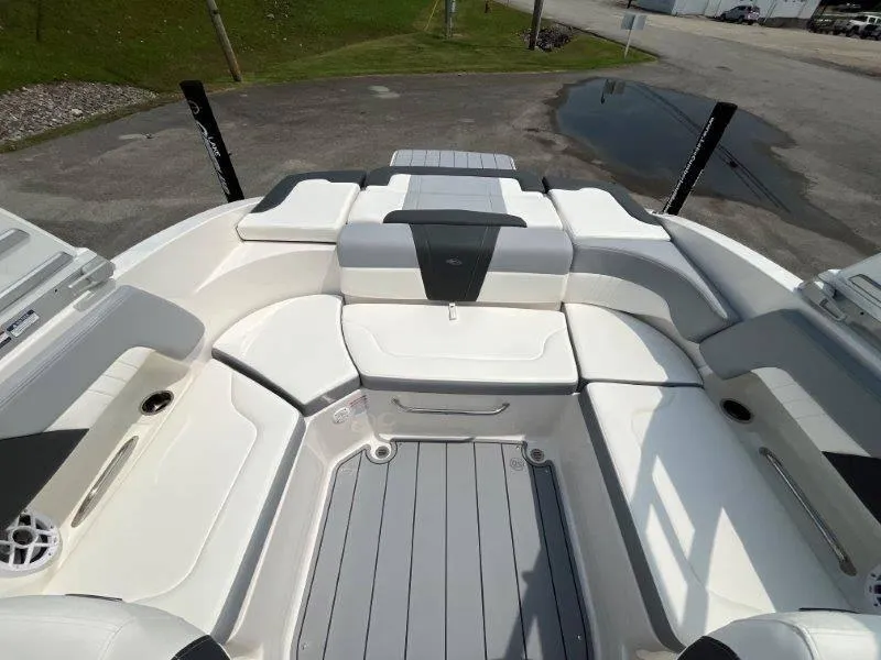 Slide: The Image of Chaparral 23 SSi 2025 - 68