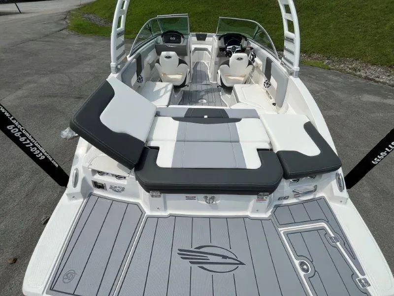 Slide: The Image of Chaparral 23 SSi 2025 - 70