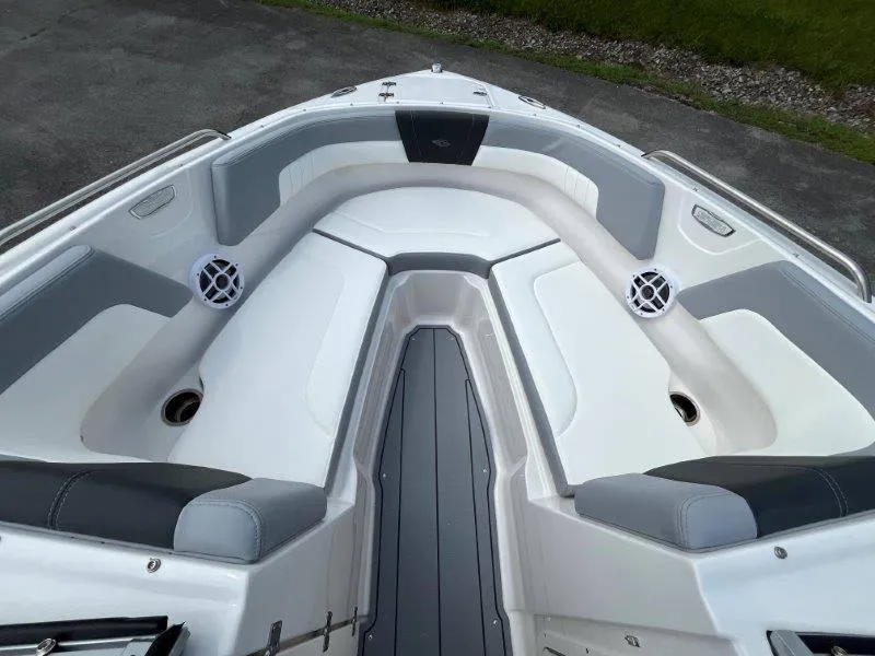 Slide: The Image of Chaparral 23 SSi 2025 - 71