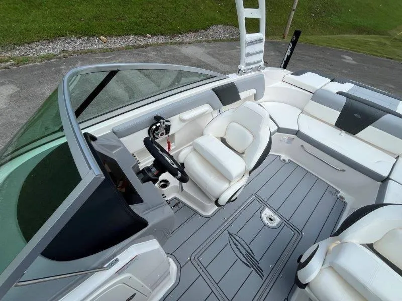 Slide: The Image of Chaparral 23 SSi 2025 - 74