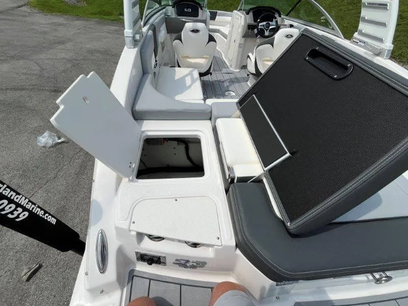 Slide: The Image of Chaparral 23 SSi 2025 - 82