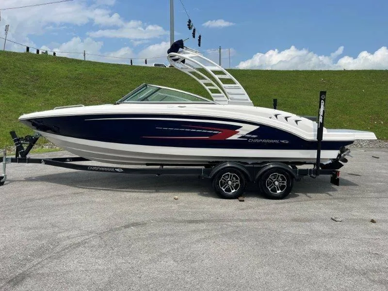 Slide: The Image of Chaparral 23 SSi 2025 - 9