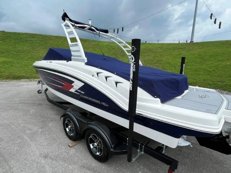 Slide: The Image of Chaparral 23 SSi 2025 - 93