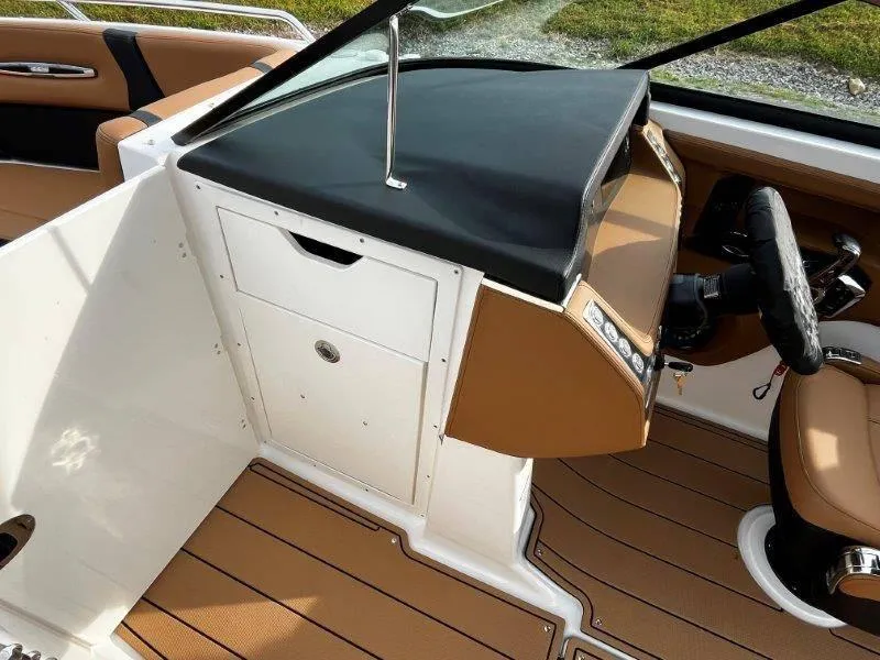 Slide: The Image of Chaparral 287 SSX 2025 - 58