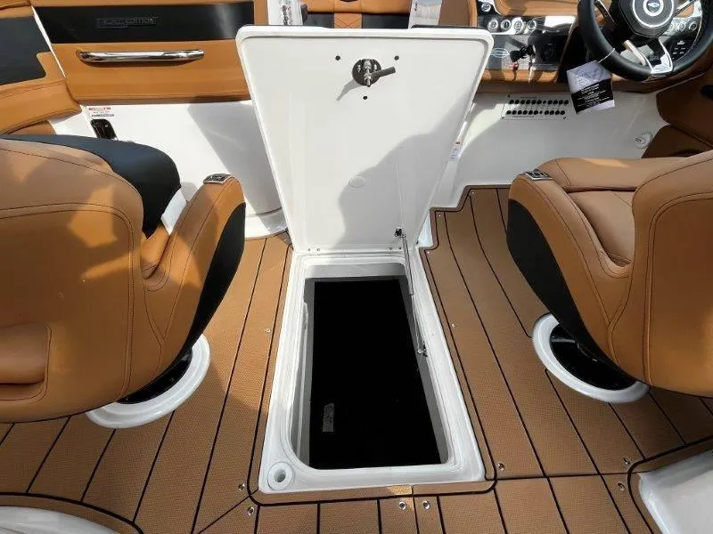 Slide: The Image of Chaparral 287 SSX 2025 - 69