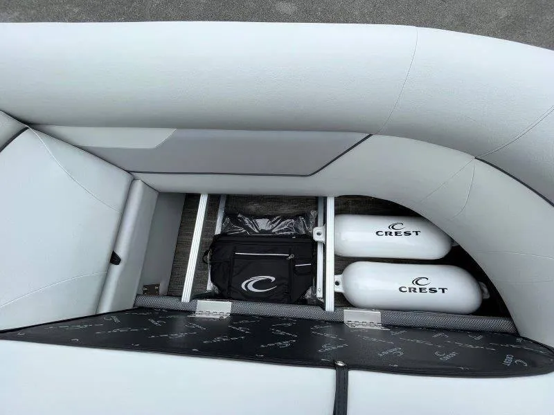 Slide: The Image of Crest Classic Fish 220 SF 2023 - 60