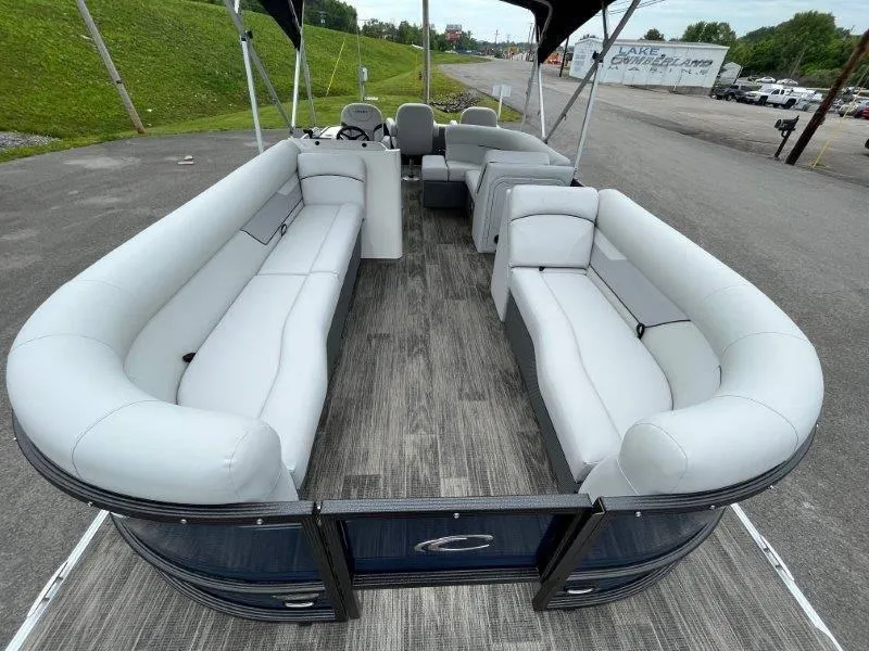 Slide: The Image of Crest Classic Fish 220 SF 2023 - 64