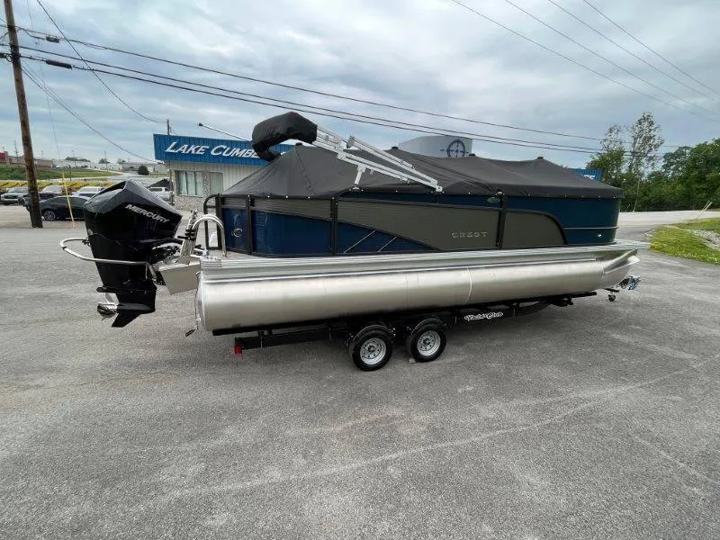 Slide: The Image of Crest Classic Fish 220 SF 2023 - 94