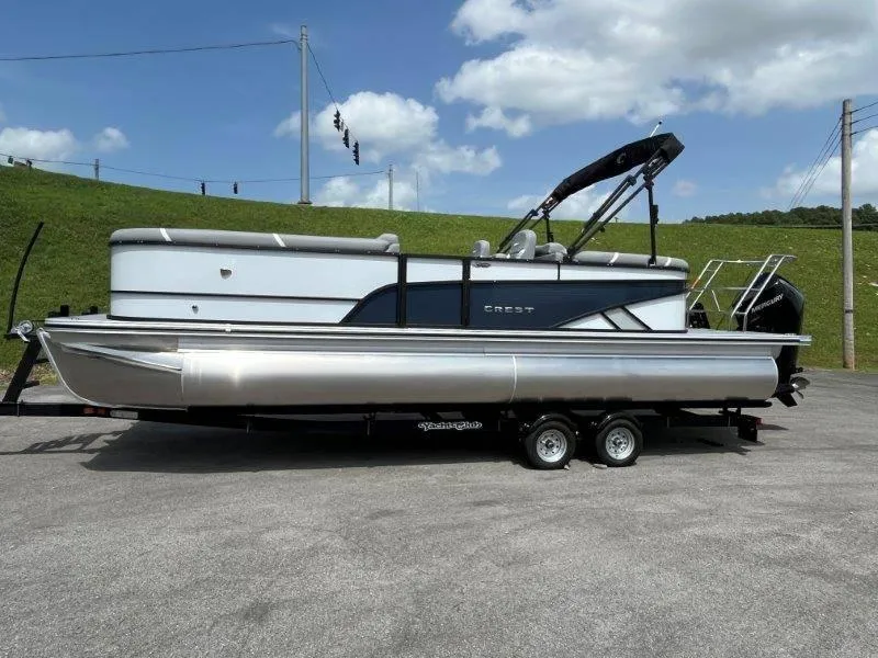 Slide: The Image of Crest CLASSIC 240 SLC 2025 - 16