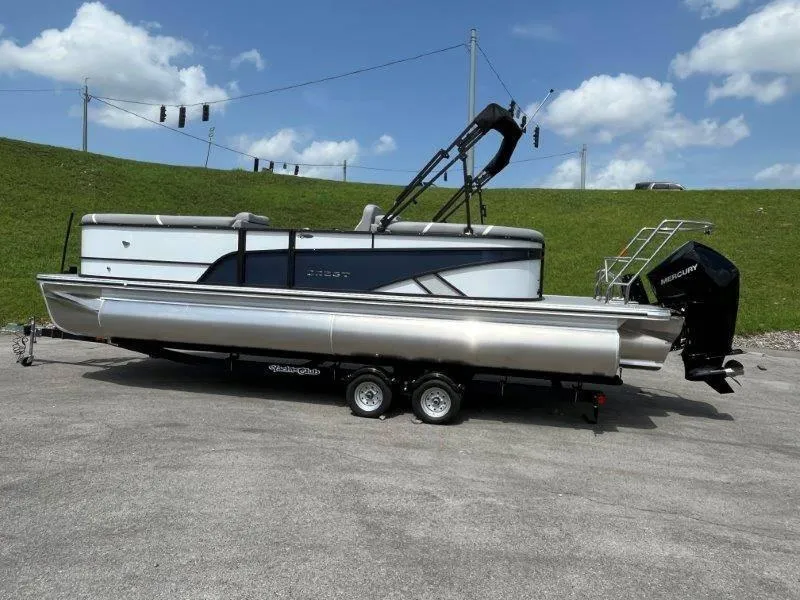 Slide: The Image of Crest CLASSIC 240 SLC 2025 - 18