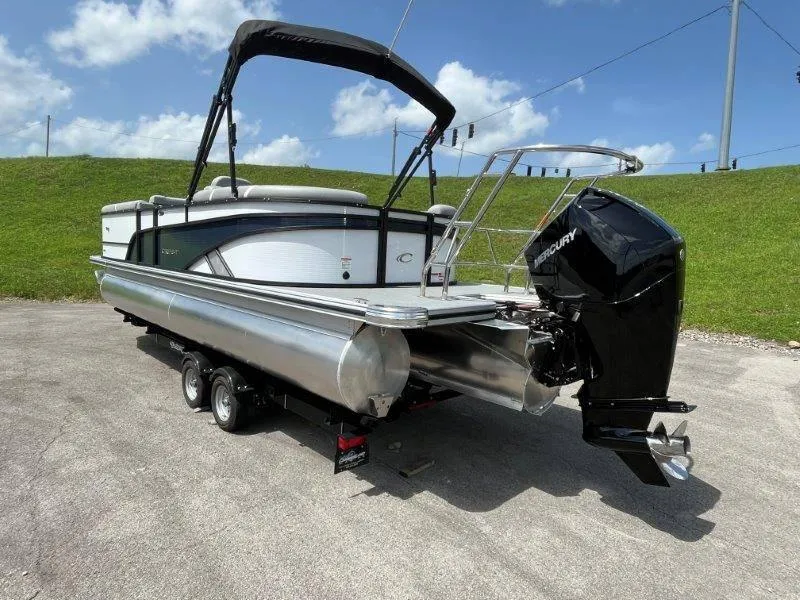 Slide: The Image of Crest CLASSIC 240 SLC 2025 - 21