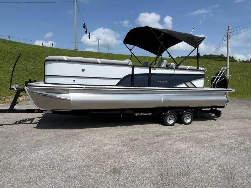 Slide: The Image of Crest CLASSIC 240 SLC 2025 - 28