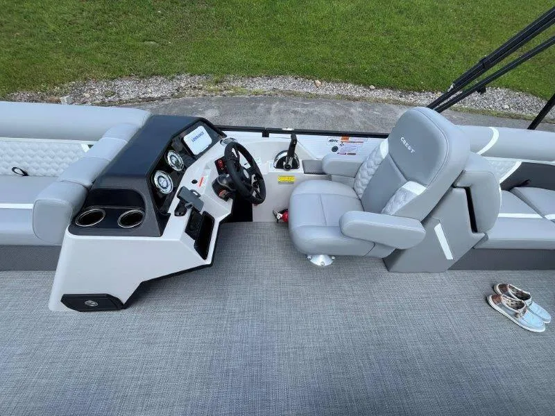 Slide: The Image of Crest CLASSIC 240 SLC 2025 - 41