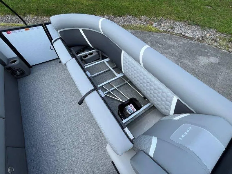 Slide: The Image of Crest CLASSIC 240 SLC 2025 - 43