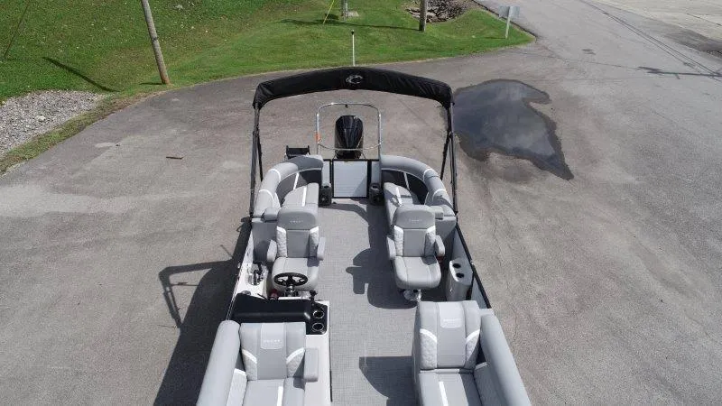 Slide: The Image of Crest CLASSIC 240 SLC 2025 - 6