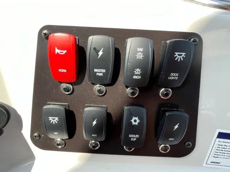 Slide: The Image of Crest CLASSIC 240 SLC 2025 - 62