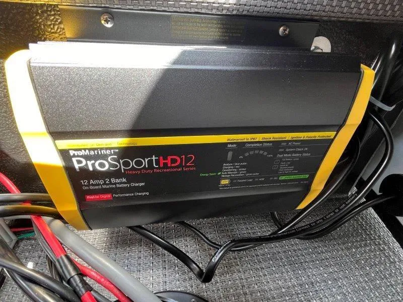 Slide: The Image of Crest CLASSIC 240 SLC 2025 - 68