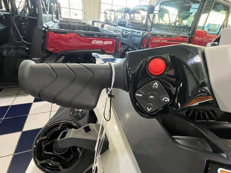 Slide: The Image of Sea-Doo FishPro Sport 170 BRP Premium Audio, iDF, iBR 2024 - 35