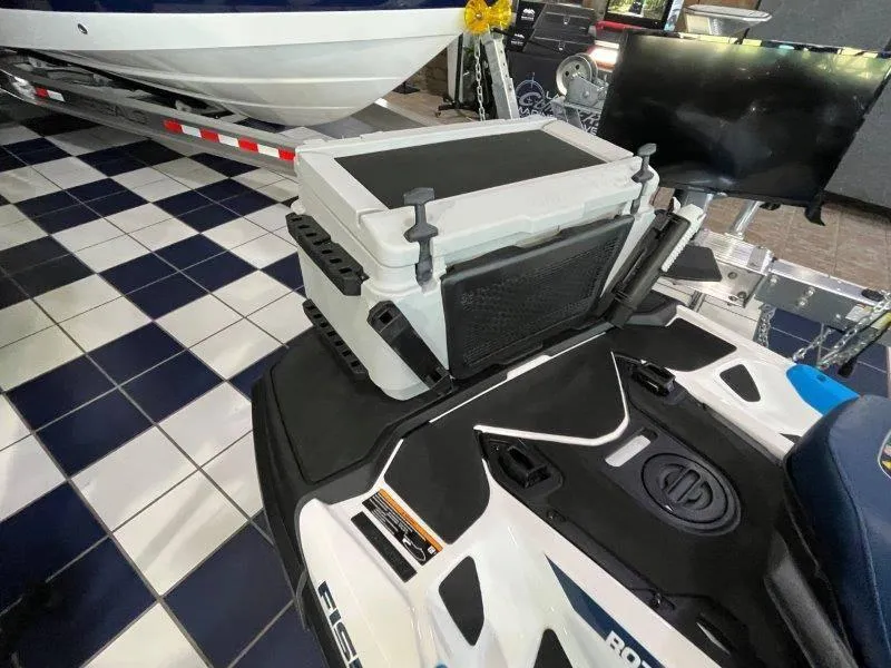 Slide: The Image of Sea-Doo FishPro Sport 170 BRP Premium Audio, iDF, iBR 2024 - 36