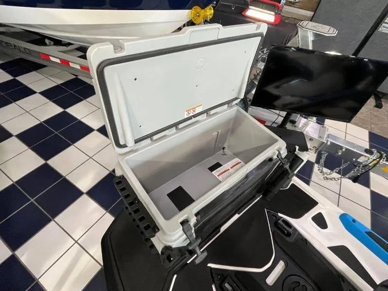 Slide: The Image of Sea-Doo FishPro Sport 170 BRP Premium Audio, iDF, iBR 2024 - 9