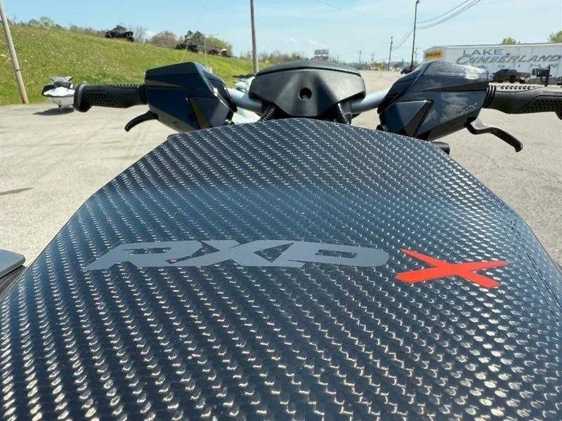 Slide: The Image of Sea-Doo RXP-X 325 iBR Ice Metal/Green Tech, BRP Premium Audio, iBR 2024 - 47