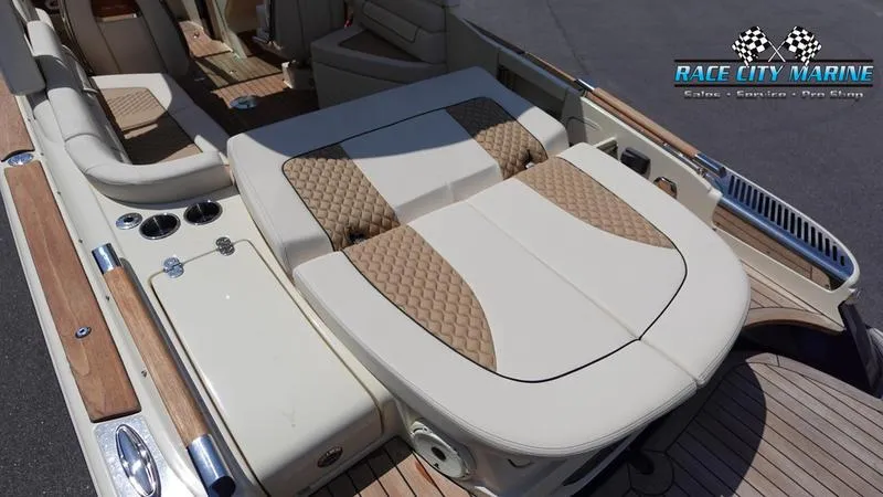 Slide: The Image of Chris-Craft Launch 25 GT 2022 - 13