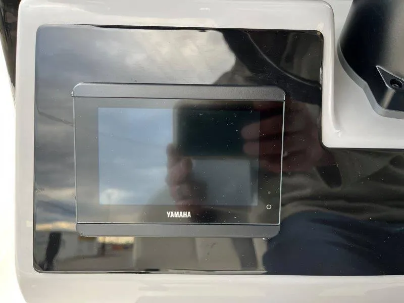 Slide: The Image of Robalo 266 Cayman 2024 - 105