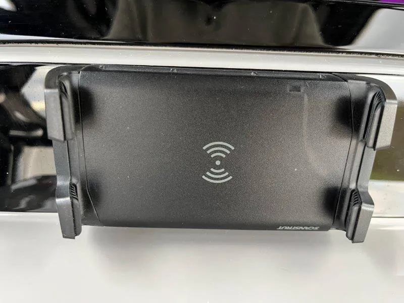 Slide: The Image of Robalo 266 Cayman 2024 - 107