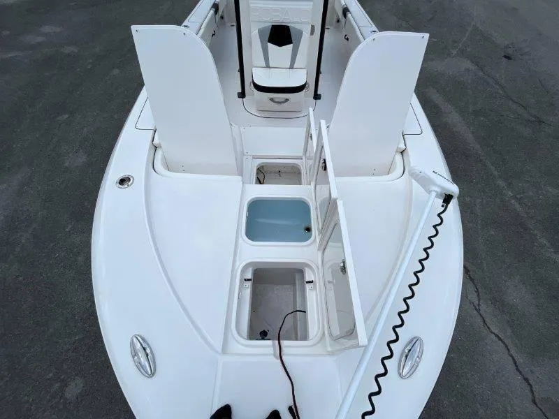 Slide: The Image of Robalo 266 Cayman 2024 - 120
