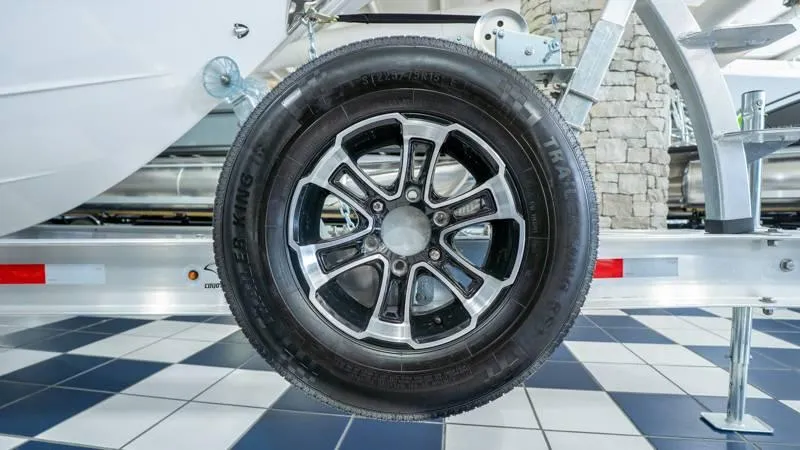 Slide: The Image of Robalo 266 Cayman 2024 - 46