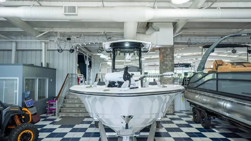 Slide: The Image of Robalo 266 Cayman 2024 - 50