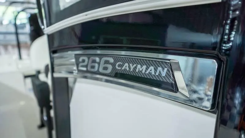 Slide: The Image of Robalo 266 Cayman 2024 - 58