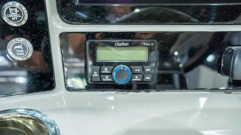 Slide: The Image of Robalo 266 Cayman 2024 - 60