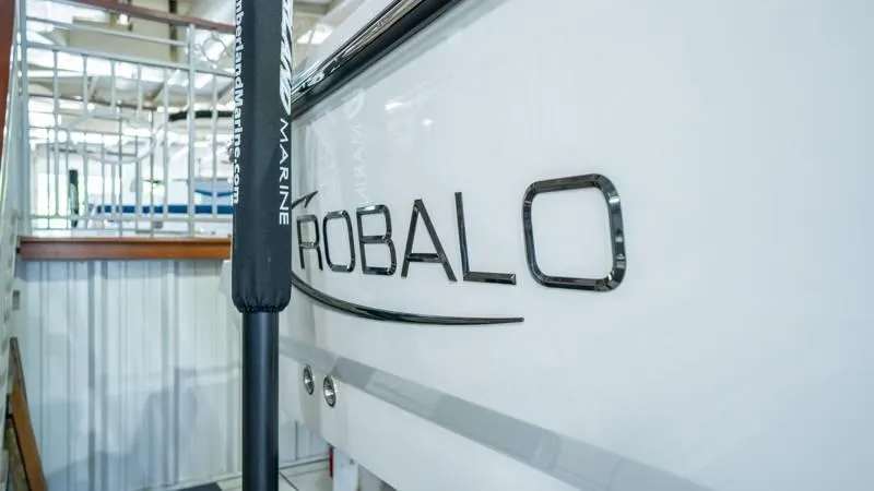 Slide: The Image of Robalo 266 Cayman 2024 - 62
