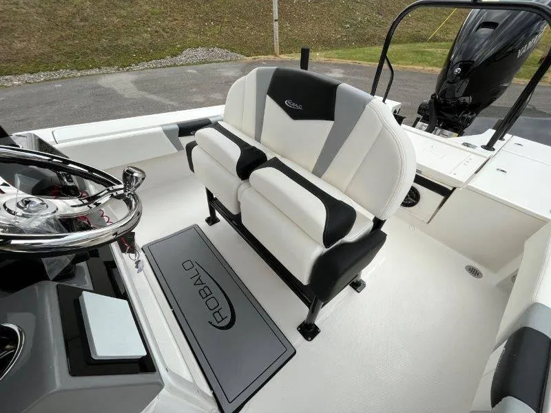 Slide: The Image of Robalo 266 Cayman 2024 - 99