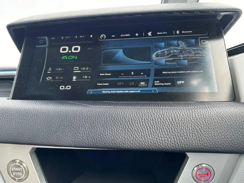 Slide: The Image of Nautique G25 2025 - 57