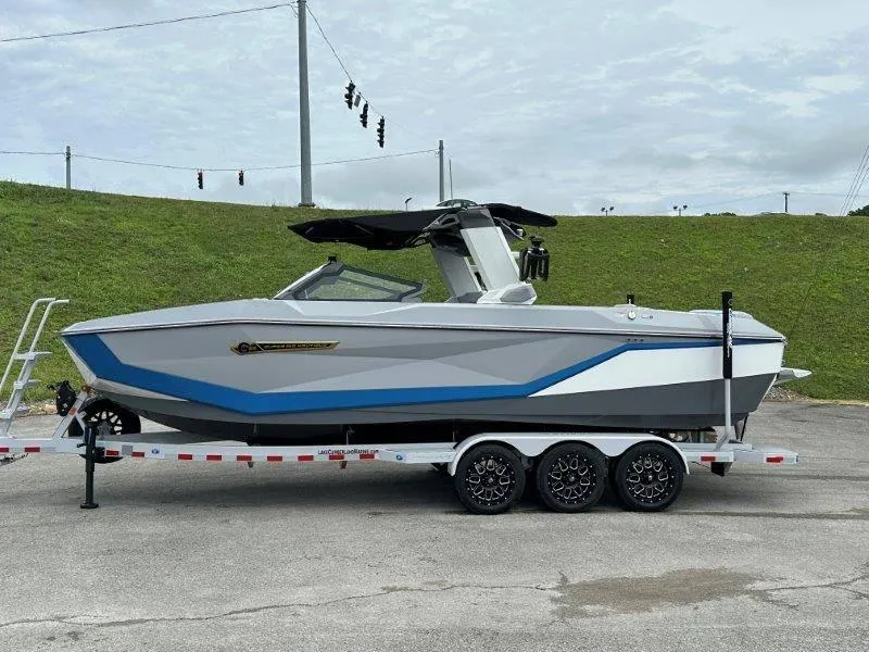 Slide: The Image of Nautique G25 2025 - 74