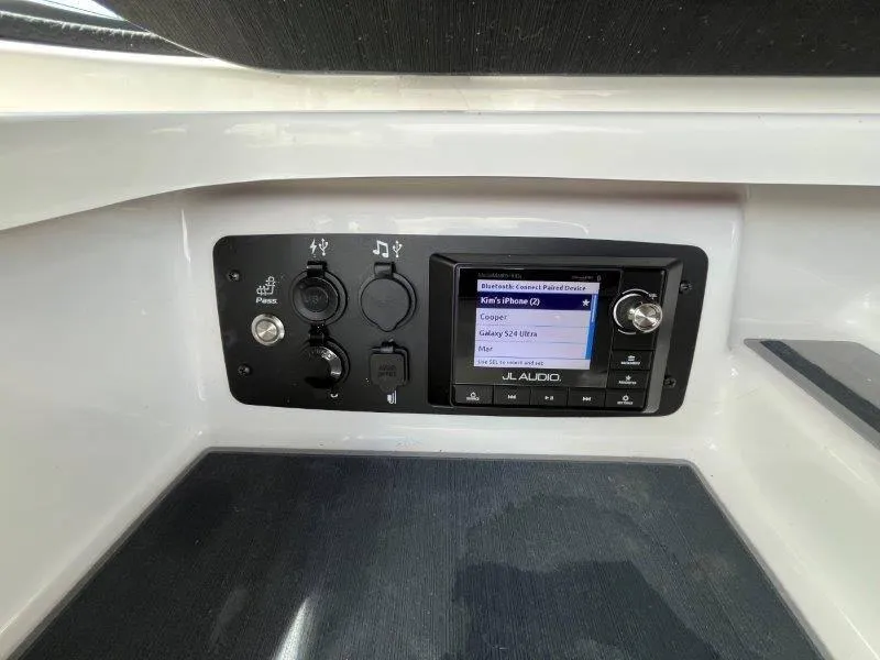 Slide: The Image of JL Audio system in 2020 Nautique Paragon P25 boat dashboard. - 18