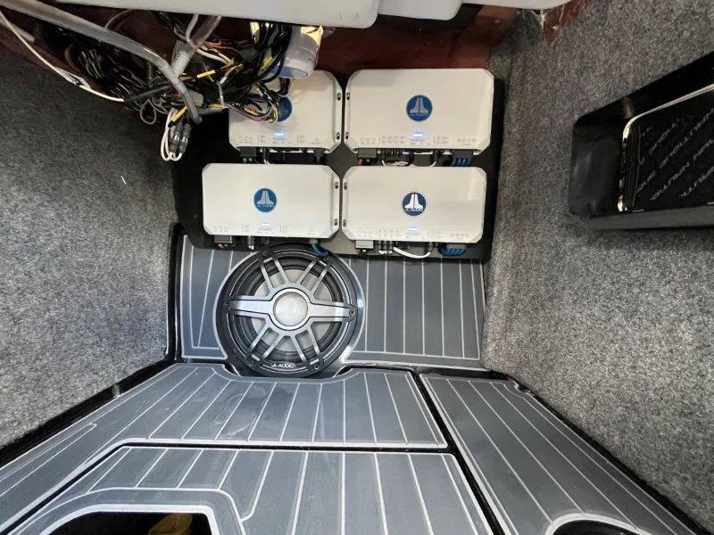 Slide: The Image of Nautique Paragon P25 2020 - 58