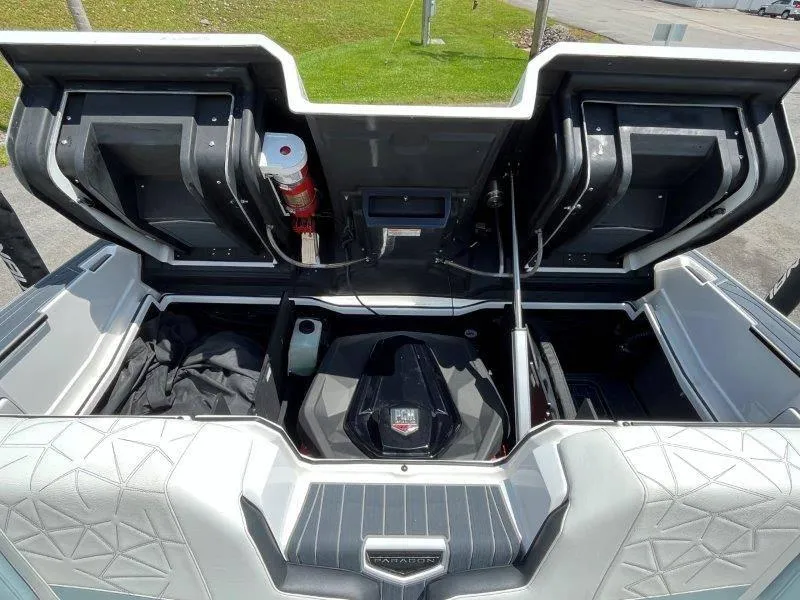 Slide: The Image of Nautique Paragon P25 2020 - 85