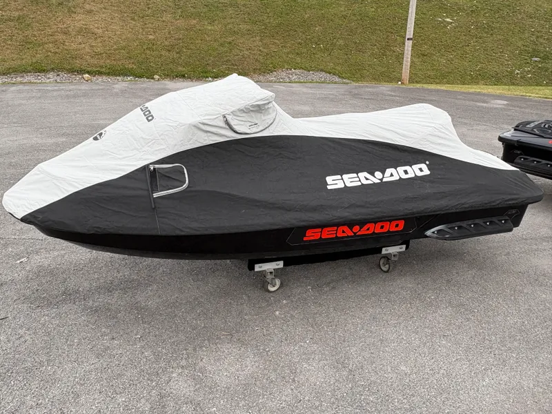 Slide: The Image of Sea-Doo GTX LTD is 260 2014 - 33