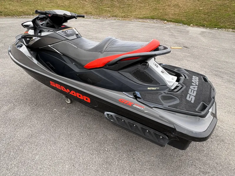Slide: The Image of Sea-Doo GTX LTD is 260 2014 - 4