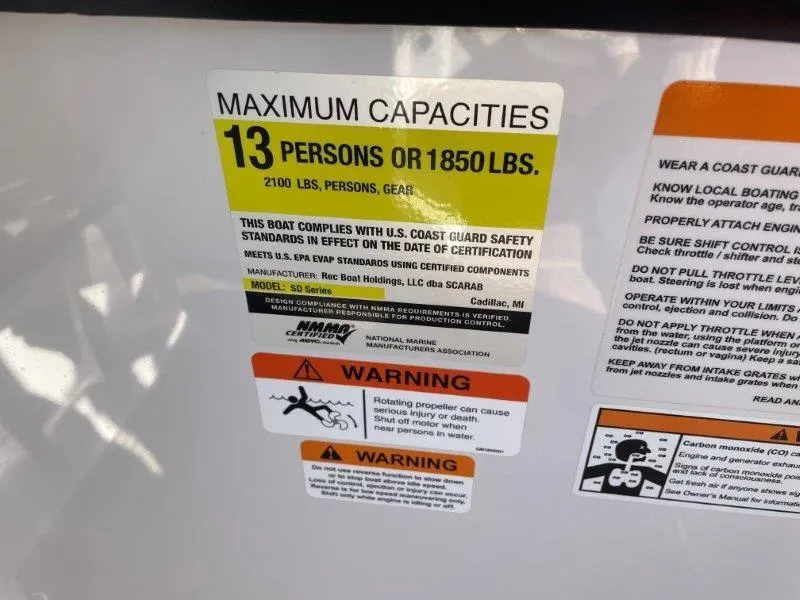 Slide: The Image of Scarab 255 SBHO Platinum 2017 - 19