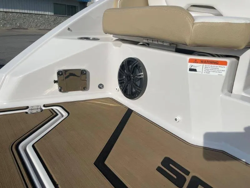 Slide: The Image of Scarab 255 SBHO Platinum 2017 - 20