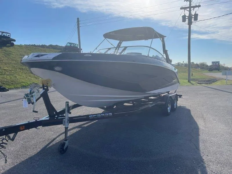 Slide: The Image of Scarab 255 SBHO Platinum 2017 - 3